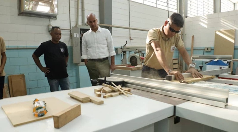 Gobierno venezolano ha rehabilitado más de 300 escuelas este año